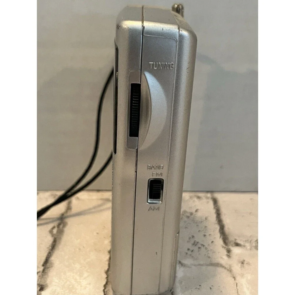 Sony Portable FM/AM Radio Silver ICF-S10MK2 Tested & Working